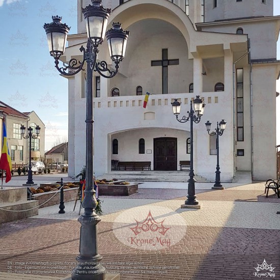 Stâlp de Iluminat Exterior din Fonta C1-C3