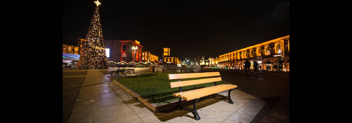 CRĂCIUN FERICIT ȘI UN AN NOU CU SĂNĂTATE!