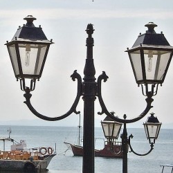 Stâlp Iluminat Grădină, Curte din Fontă R1-U2 Stâlp Iluminat Grădină, Curte din Fontă R1-U2