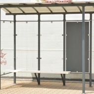 Stație Autobuz Metalică cu Sticlă Securizată și Banchetă SAT-2